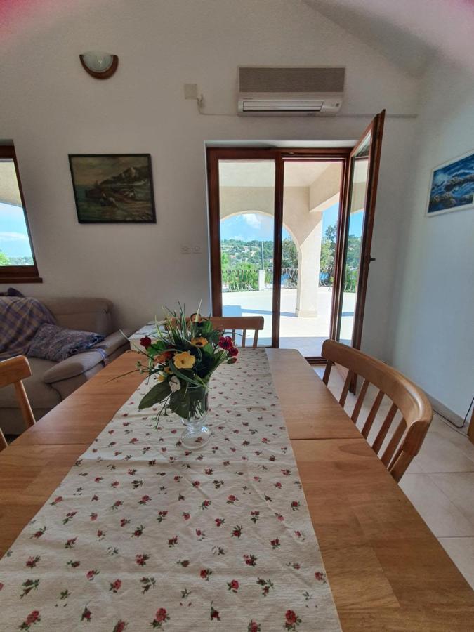 Mendula Apartment Rogač エクステリア 写真