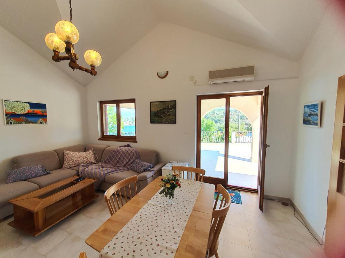 Mendula Apartment Rogač エクステリア 写真
