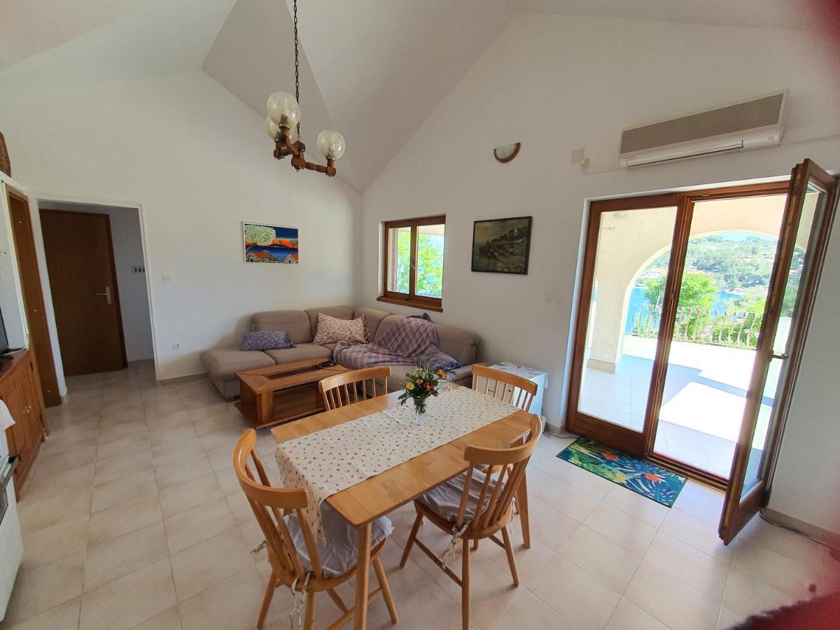 Mendula Apartment Rogač エクステリア 写真